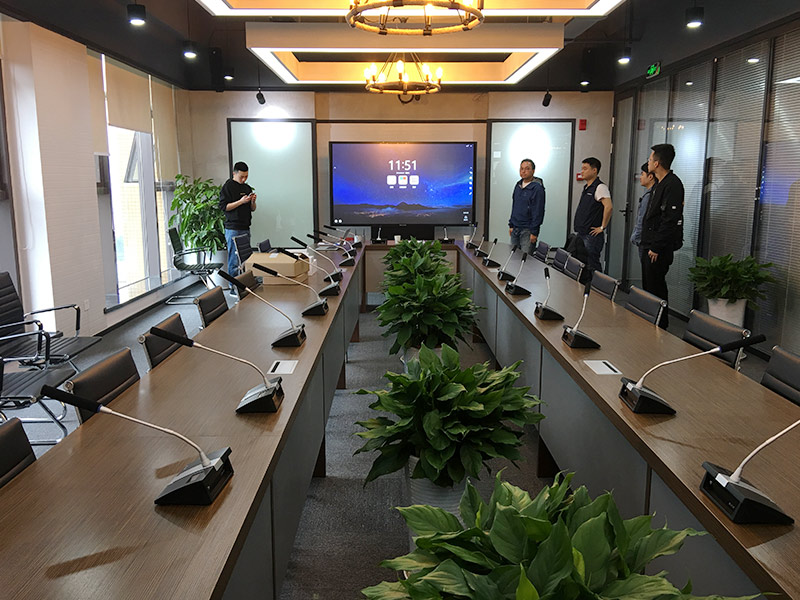 蔚蓝公司使用MAXHUB91免费黄片APP