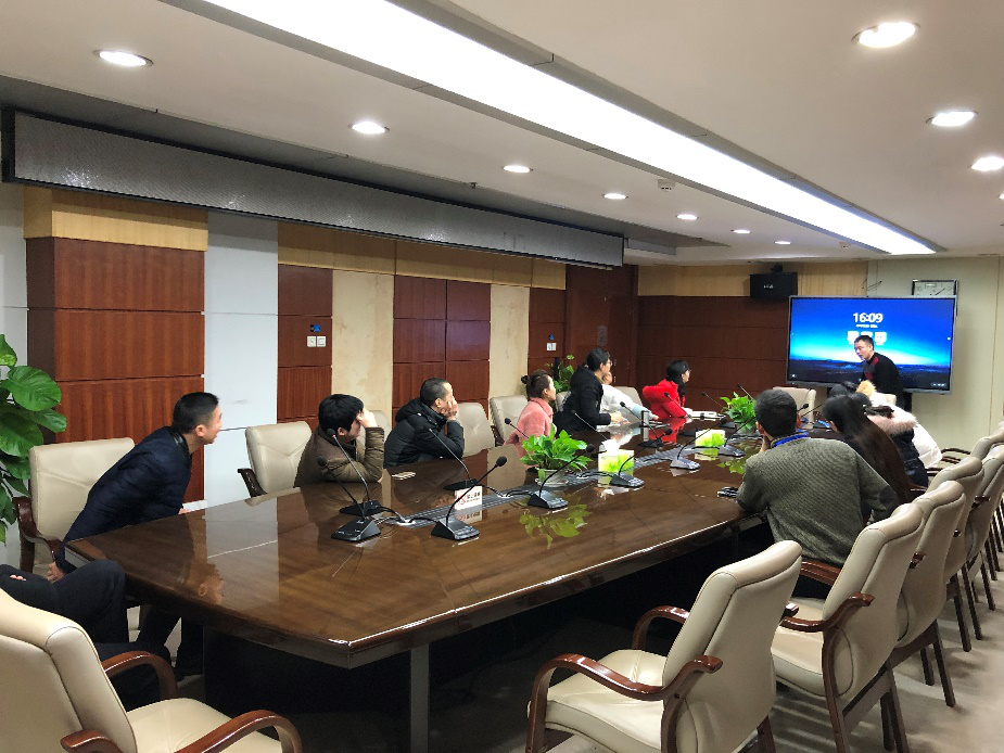 91免费黄网站小哥哥培训中