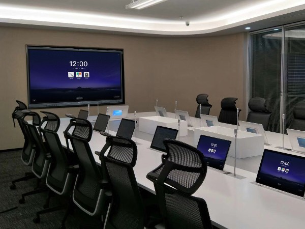 使用智能无纸化会议后，每年节省纸张超200万张